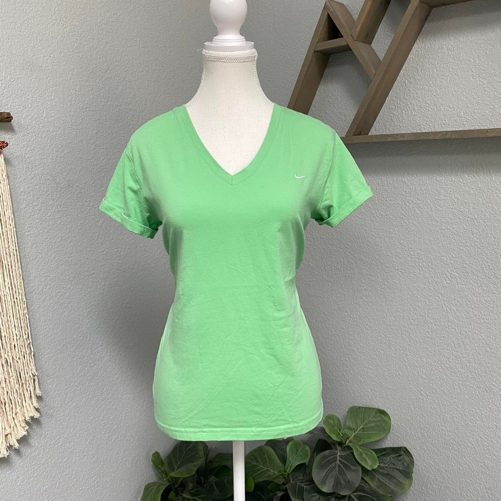 VINTAGE NIKE BRIGHT GREEN V-NECK SHORT SLEEVE TEE SHIRT ACTIVEWEAR GYM Y2K 2000S